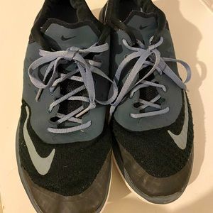 Women’s Nike Tennis Shoes